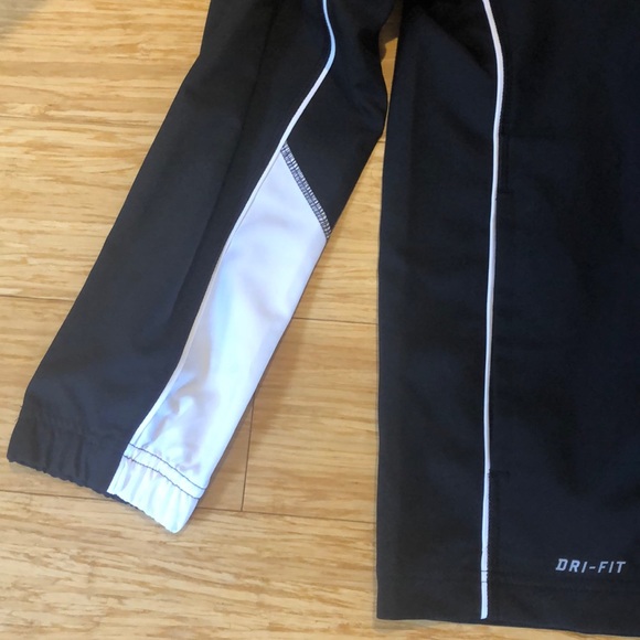 NWOT Nike Central Wyoming Basketball zipper jacket - Picture 4 of 6